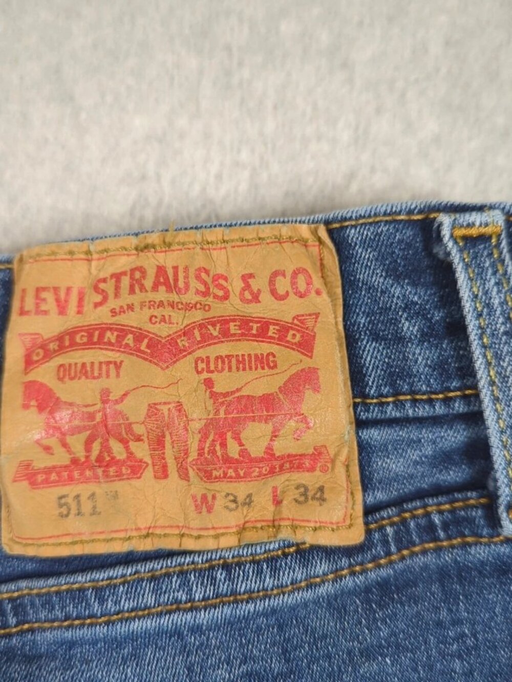 Levi's 511 Jeans Men's 34x34 Blue Denim Slim Fit Medium Wash - Picture 3 of 9